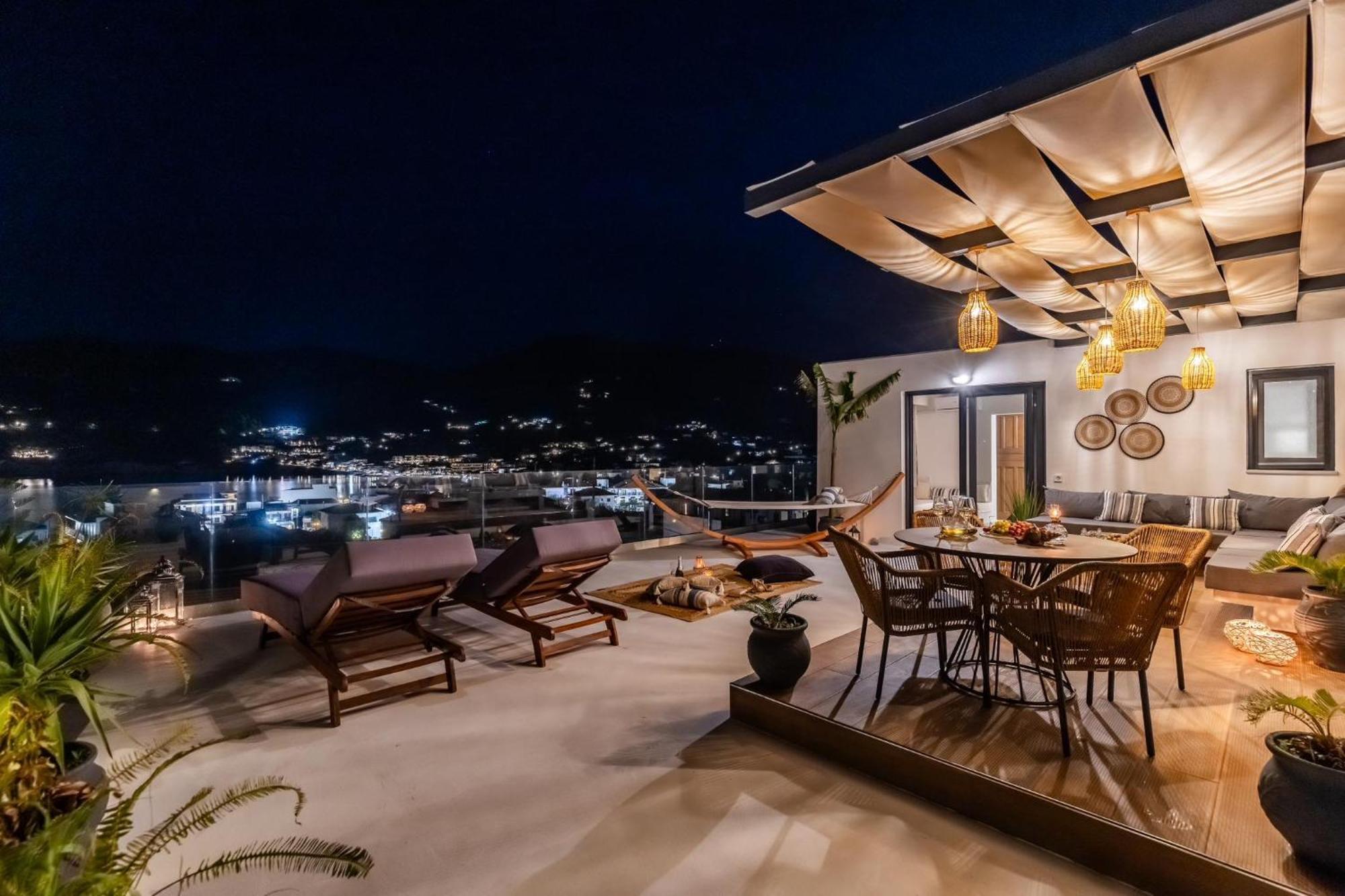 To Nissi Villa Skopelos Town Bagian luar foto